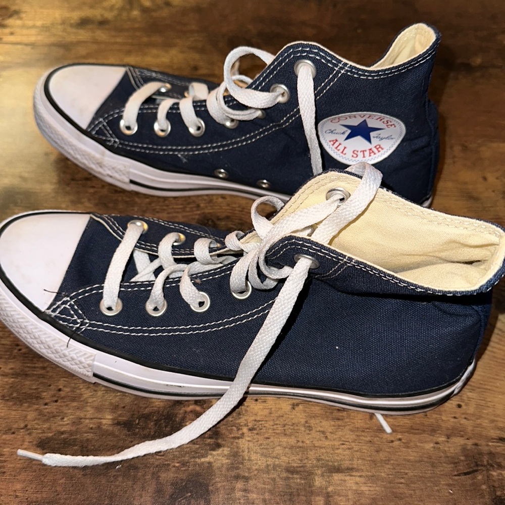 Womens navy blue converse